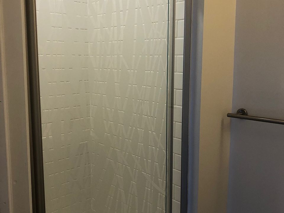 2025 One Bed For August $1495 unit 4f