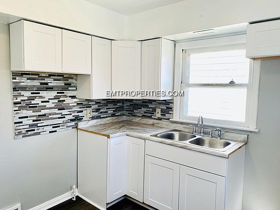 2nd image of 3235 Dayton Ave