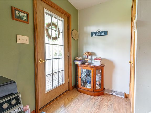 4th image of 164 Bradley Rd