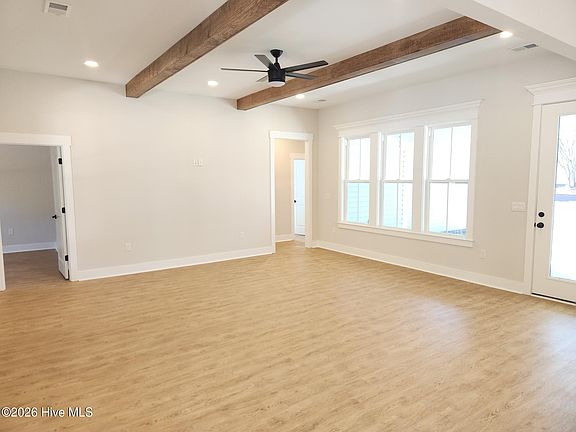 5th image of 181 Crossroad Drive NW