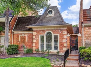 9576 Briar Forest Dr, Houston, TX 77063