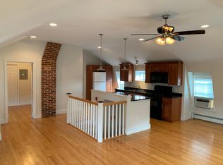 306 Main St, East Greenwich, RI 02818