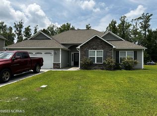 813 Solomon Dr, Jacksonville, NC 28546
