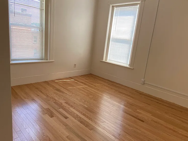 24 Eden St #4 — Photo 17