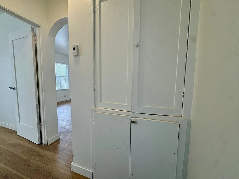 2651 S Cloverdale Ave — Photo 24