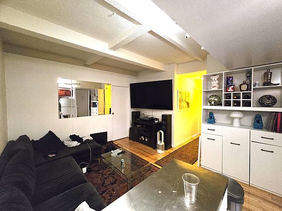 3rd image of 160 Bleecker St APT 7CW