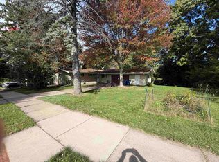 926 Nina Ave, Wausau, WI 54403