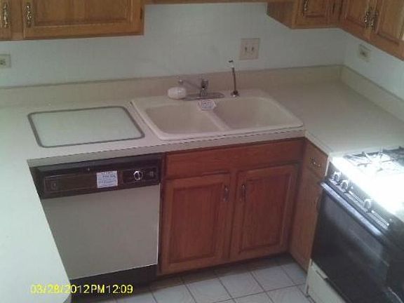 5th image of 14847 Leclaire Ave