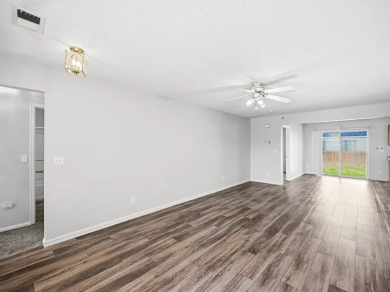 4859 Joplin Ct — Photo 4