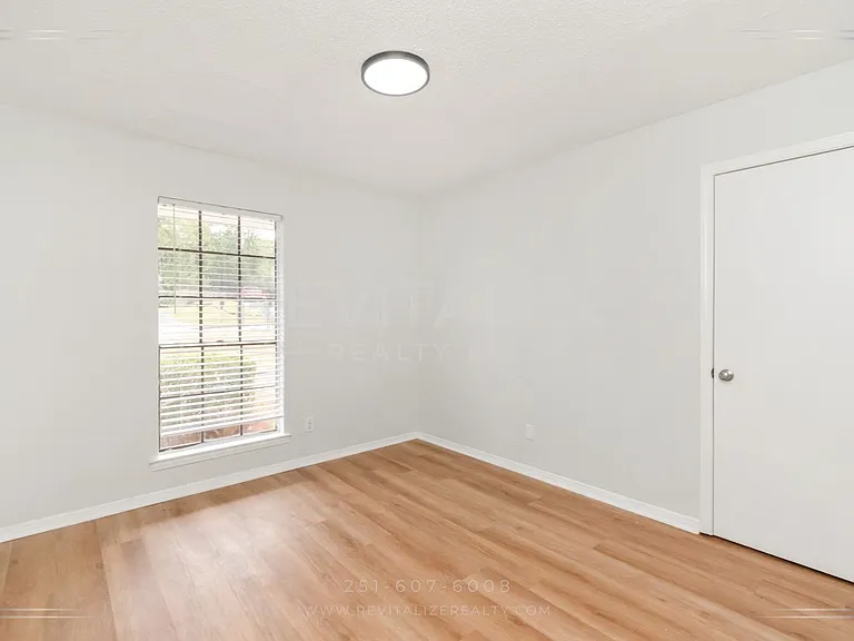 5728 Post Oak Ct — Photo 16