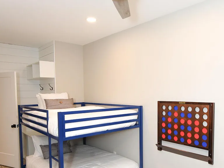 5921 E Grandview Rd — Photo 30