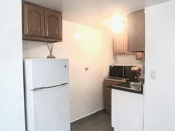 5th image of 31-14 46th St #A