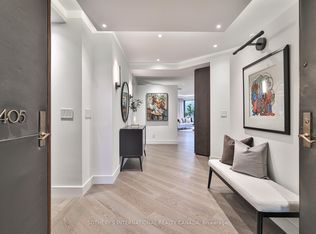 342 Spadina Rd #405, Toronto, ON M5P 2V4