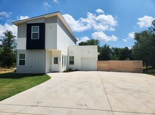 120 E Pauwela Ln, Bastrop, TX 78602