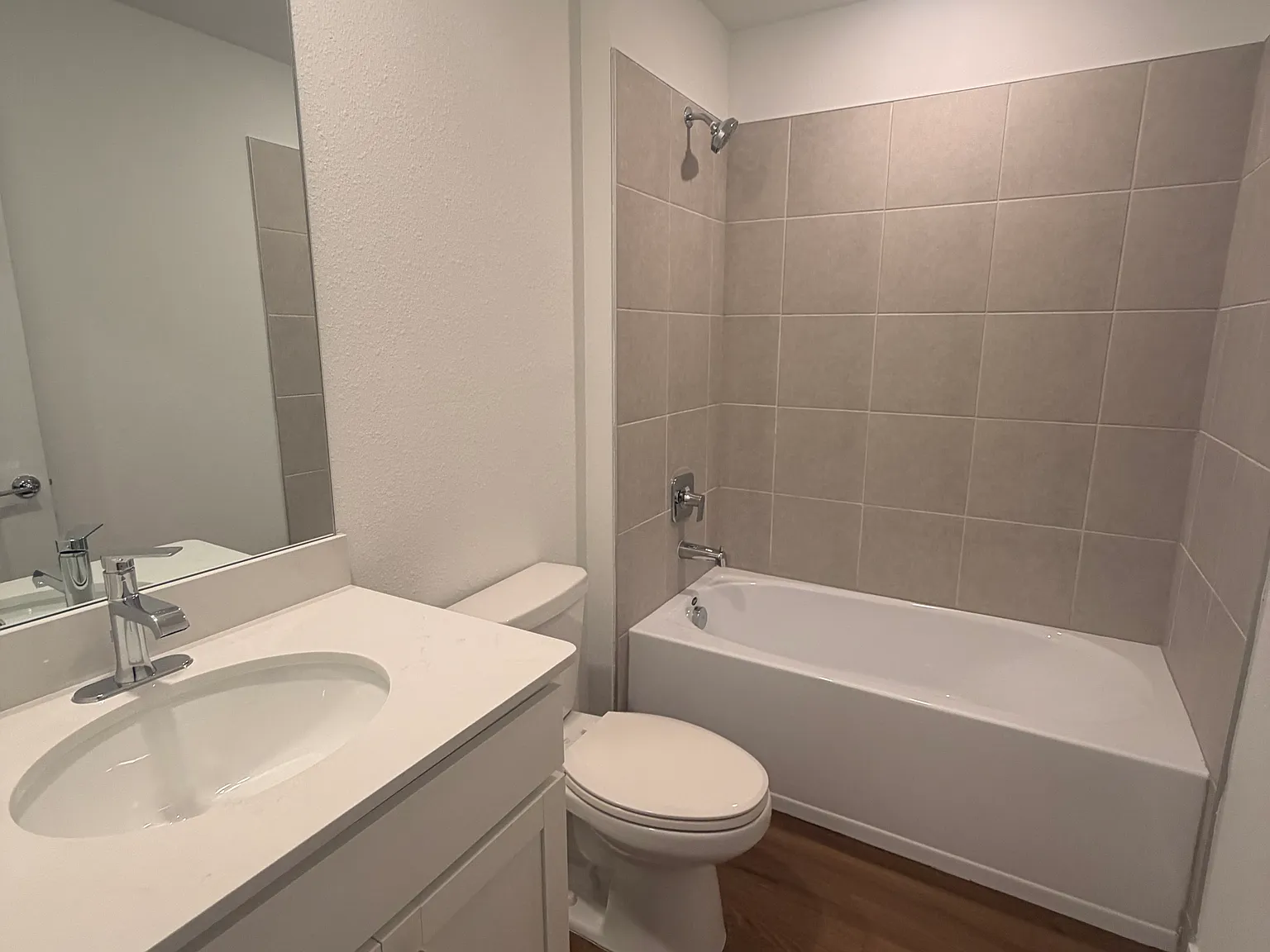 4 bed, 2202 sqft, $2,650 — Photo 4