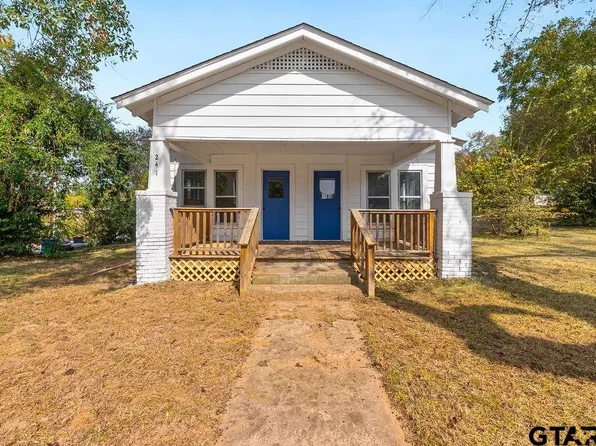 241 E Ayers St, Frankston, TX 75763