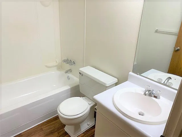 Woodland Place Apartments — Photo 50