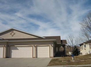 1990 Mesquite Loop, Bismarck, ND 58503
