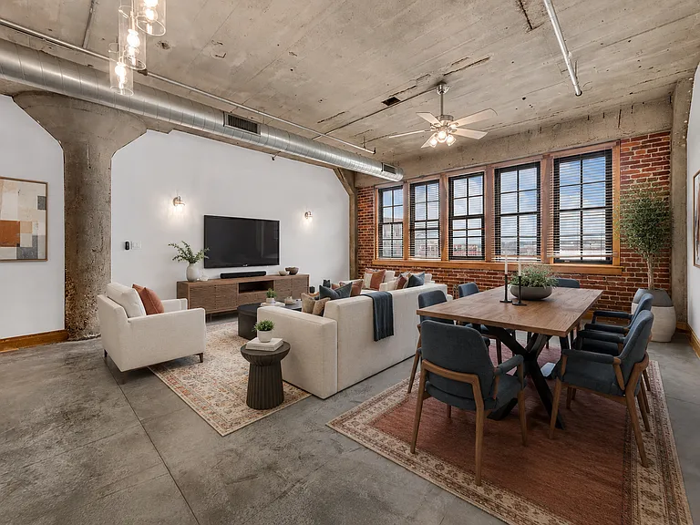 GW Apartments — Photo 37