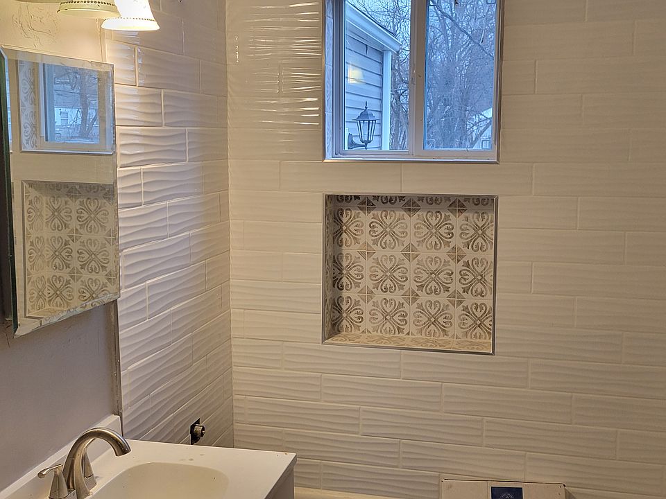 1st image of 2212 Avalon Pl