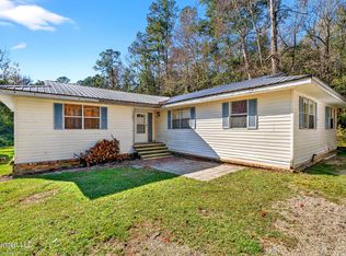 21 Richard Johnson Rd, Carriere, MS 39426