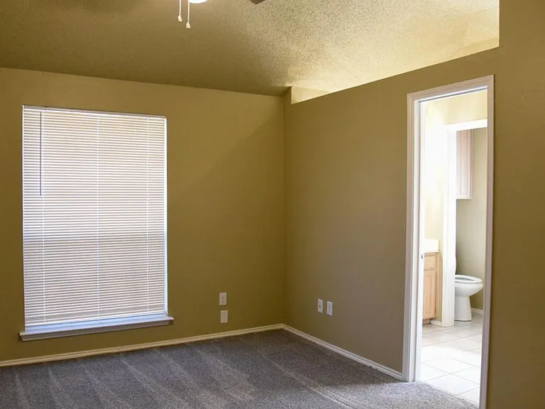 112 Misty View Ln — Photo 4