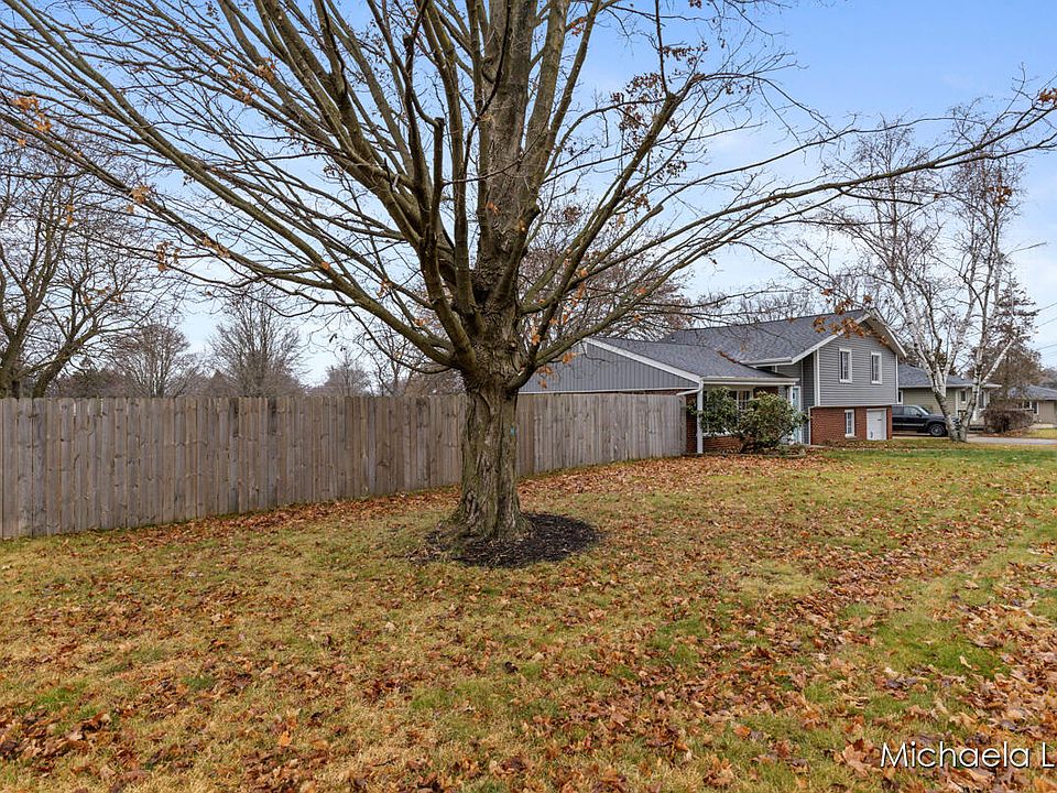 720 Brookside Dr, Otsego, MI 49078 Zillow
