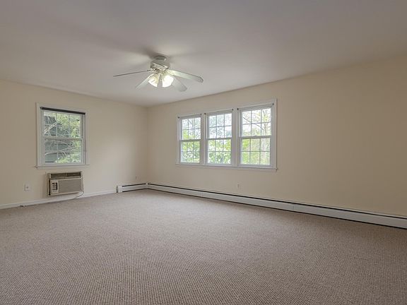 4th image of 368 Columbus Ave #2