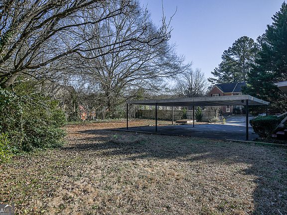 3rd image of 3021 Old Concord Rd SE