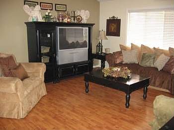 4th image of 18480 Avenue E