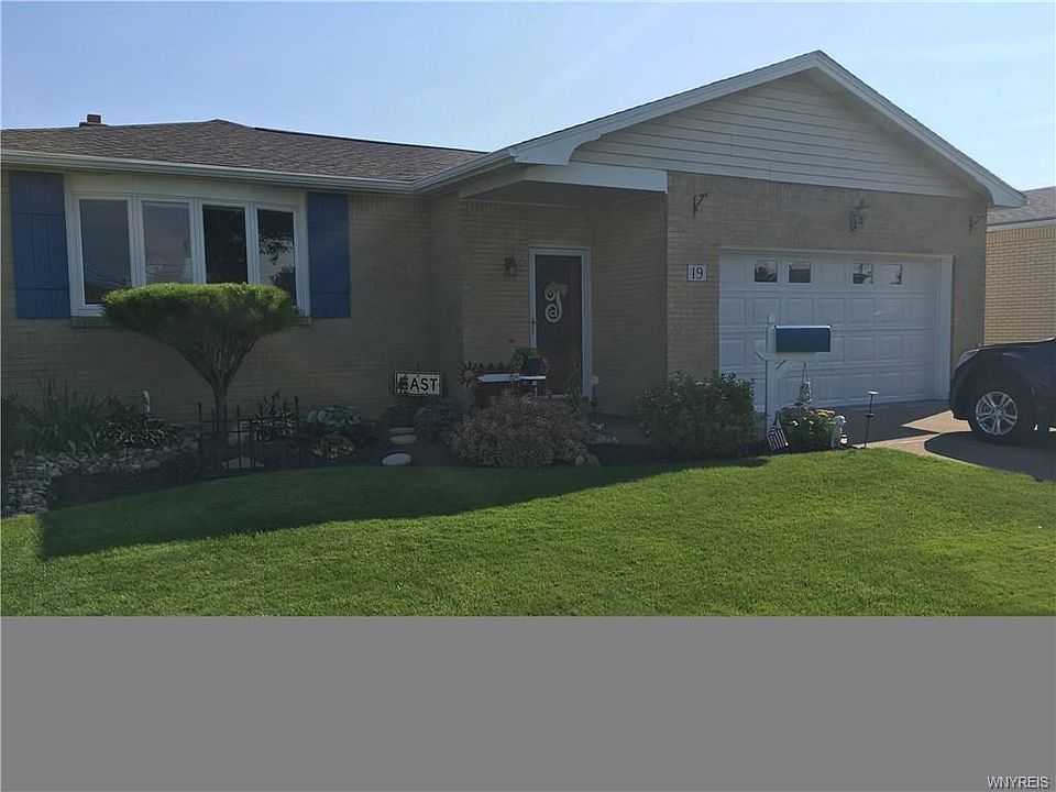 1st image of 19 Mary Lou Ln