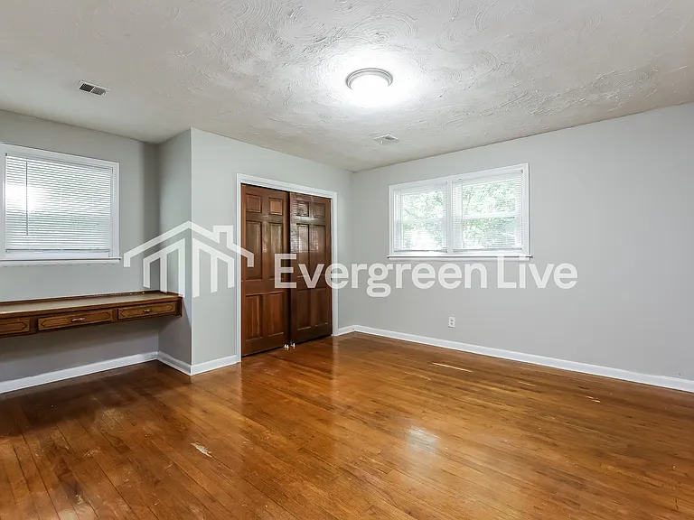 943 Mike Cir — Photo 12
