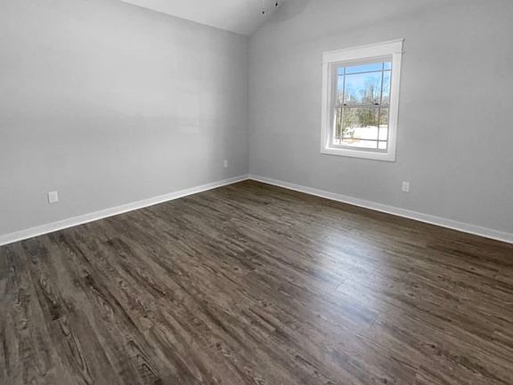 3rd image of 4741 W Helenic Ln