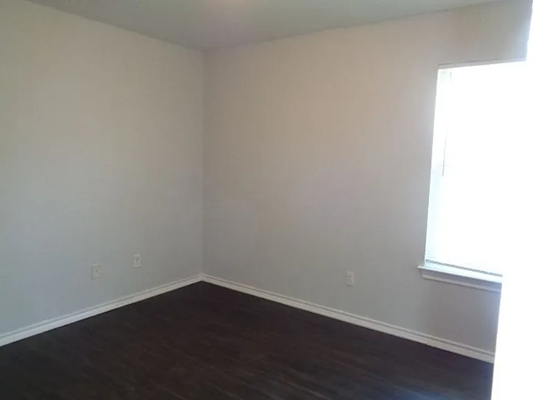 13649-13651 Biggs St — Photo 22