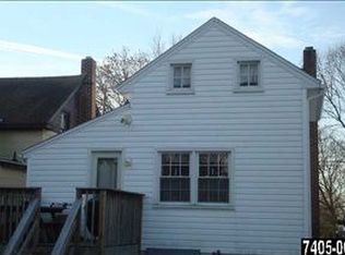 26 Red Hill Rd, New Oxford, PA 17350