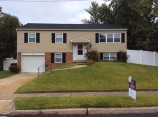 1063 Bradford Dr, Williamstown, NJ 08094