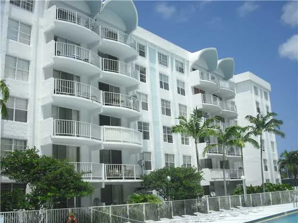 484 NW 165th St APT A314, Miami, FL 33169
