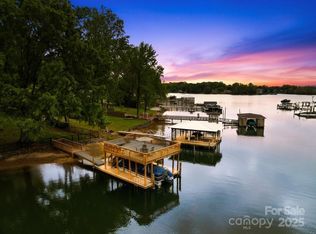 21220 Rio Oro Dr, Cornelius, NC 28031