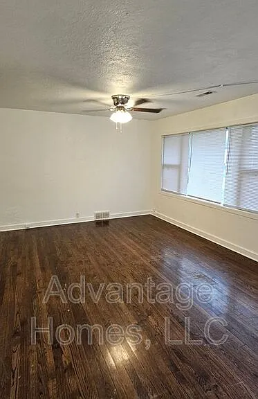 11410 Palmer Ave — Photo 15