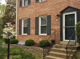 3134 Bayswater Ct, Fairfax, VA 22031