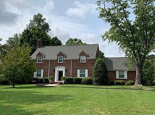 5005 Beverly Rd, Knoxville, TN 37918