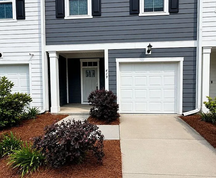 419 Trotters Ln — Photo 1