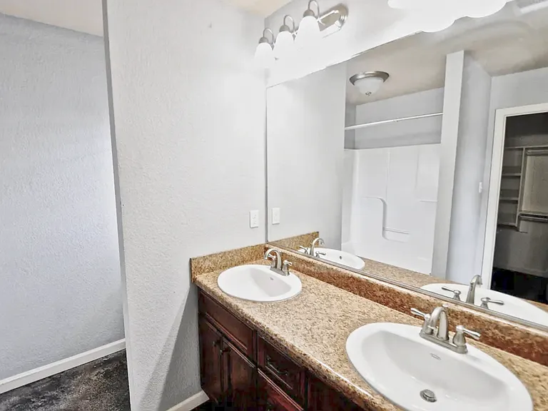 3884 Turfway Dr — Photo 11