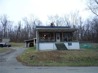 1040 Depot St, Youngwood, PA 15697