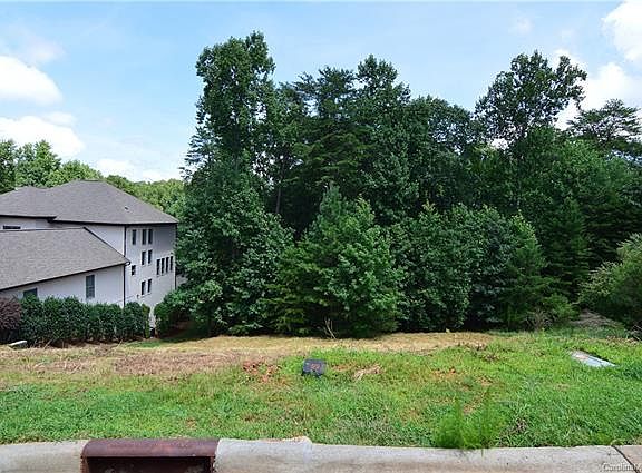3rd image of 2029 Beauhaven Ln #21