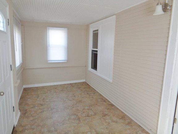 4th image of 849 Wadsworth Ave
