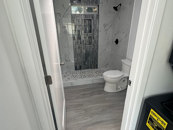 2nd image of 4357 1/2 York Blvd