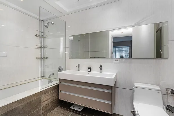 Sold by Living New York | media 6