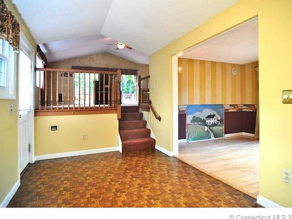 INTERIOR SPACE / LAYOUT