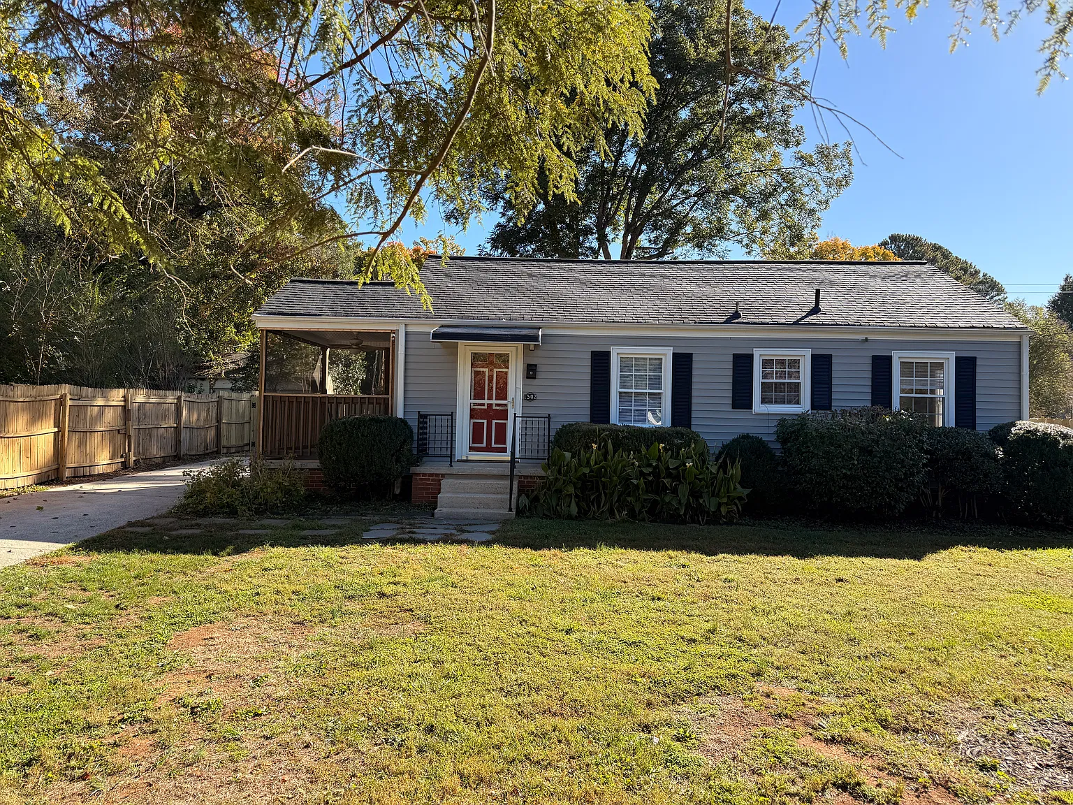 1502 N Elam Ave — Photo 4